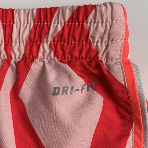 Nike Dri-Fit pink abstract running shorts size XS - Picture 8 of 9